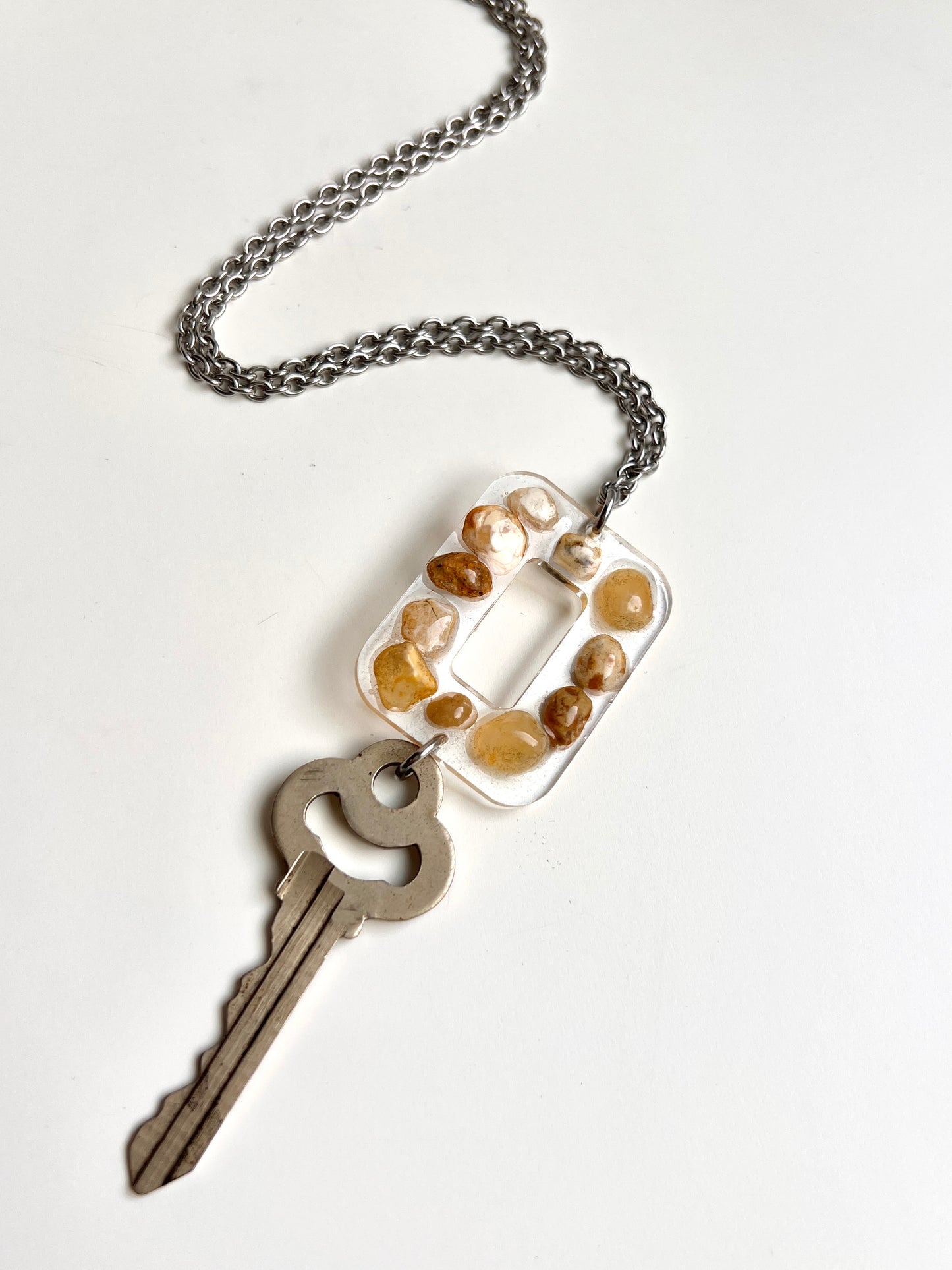 Oregon Agate & Chalcedony in Resin with Vintage Key Pendant Necklace